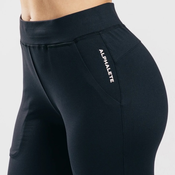 Alphalete Trace Joggers (Brown) - Picture 3 of 6